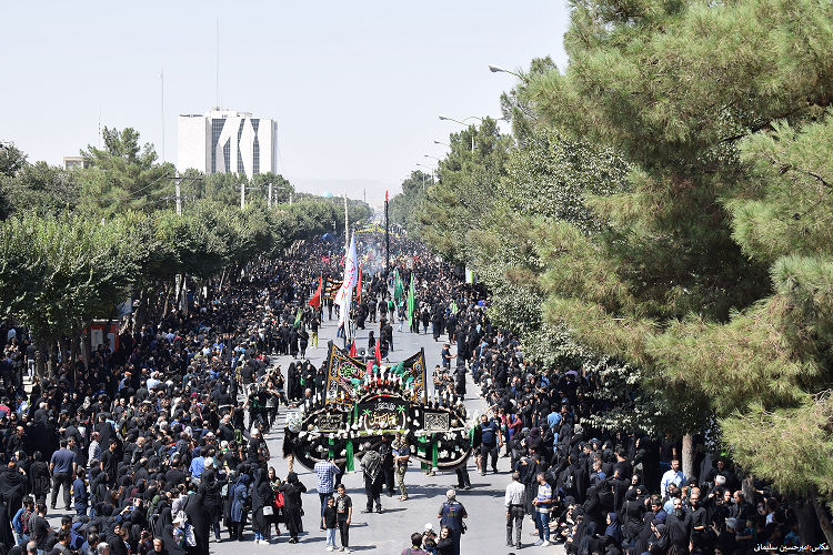 تجلی شور عاشورایی در شاهین شهر