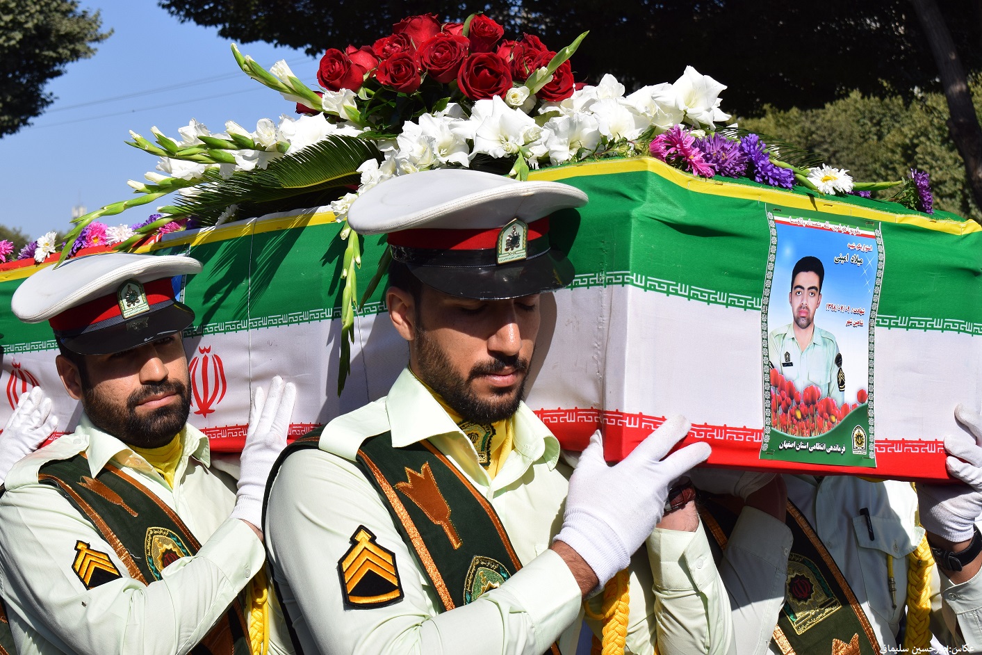 تشییع پیکر شهید نیروی انتظامی شاهین شهر