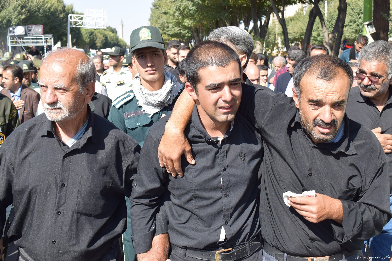 تشییع پیکر شهید نیروی انتظامی شاهین شهر