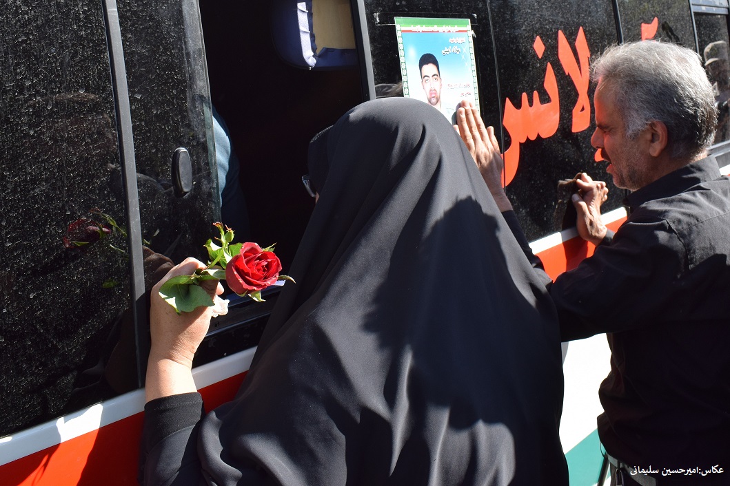 تشییع پیکر شهید نیروی انتظامی شاهین شهر