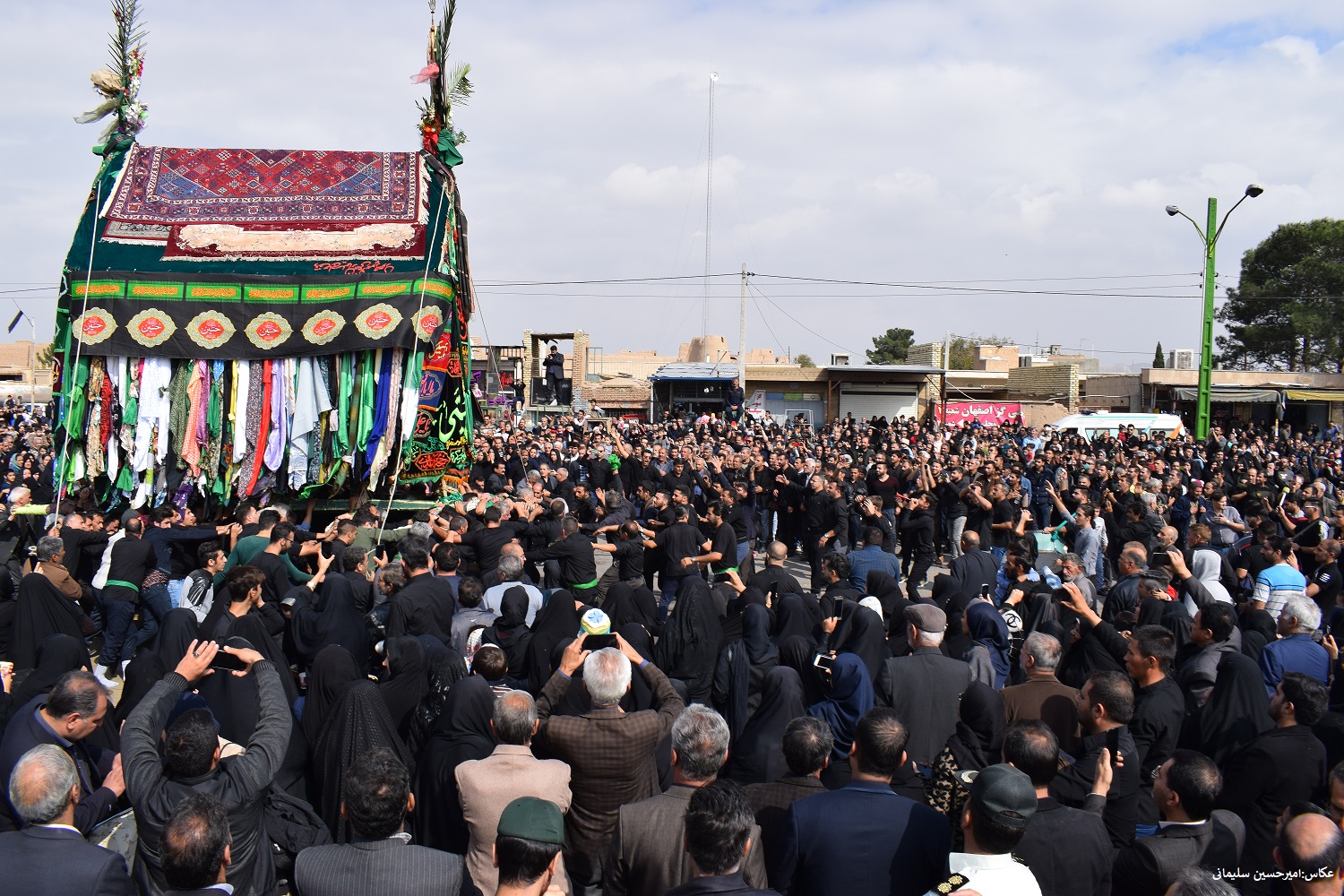 آئین نخل گردانی مورچه خورت و ثبت این مراسم در فهرست میراث فرهنگی