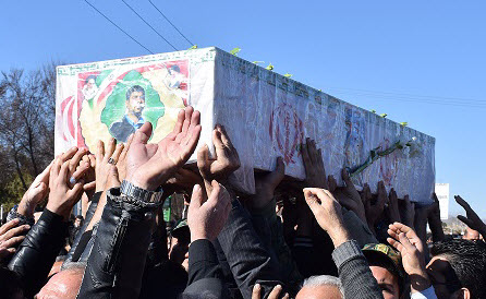 تشییع پیکر شهید علی خادمی در شاهین شهر