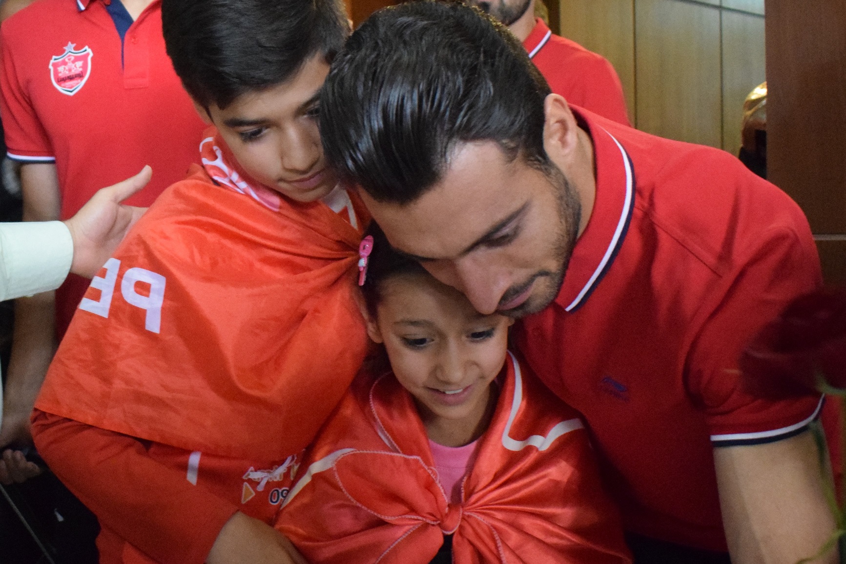 عکس های اقامت کاروان پرسپولیس در هتل اطلس شاهین شهر