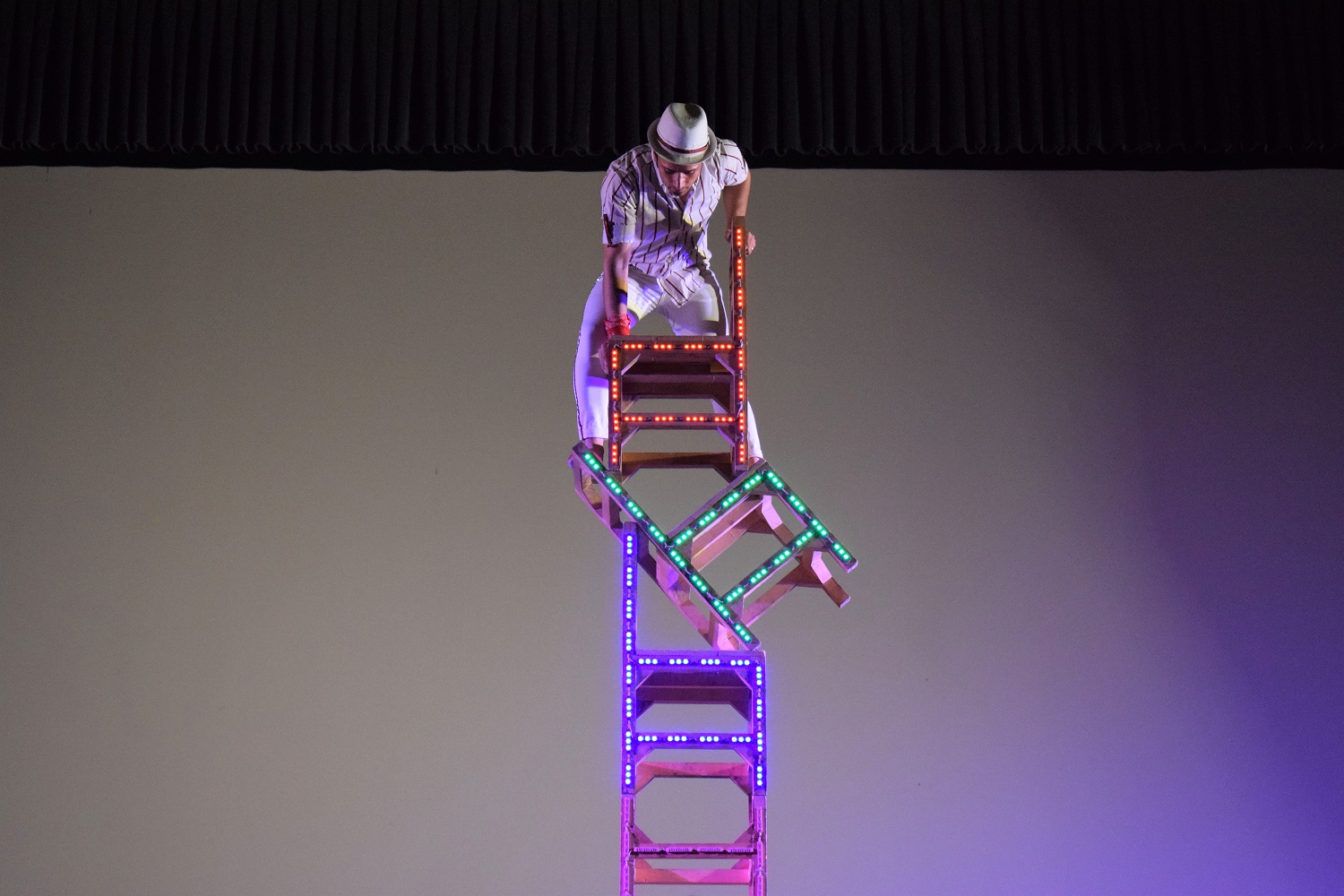 سیرک برند در شاهین شهر