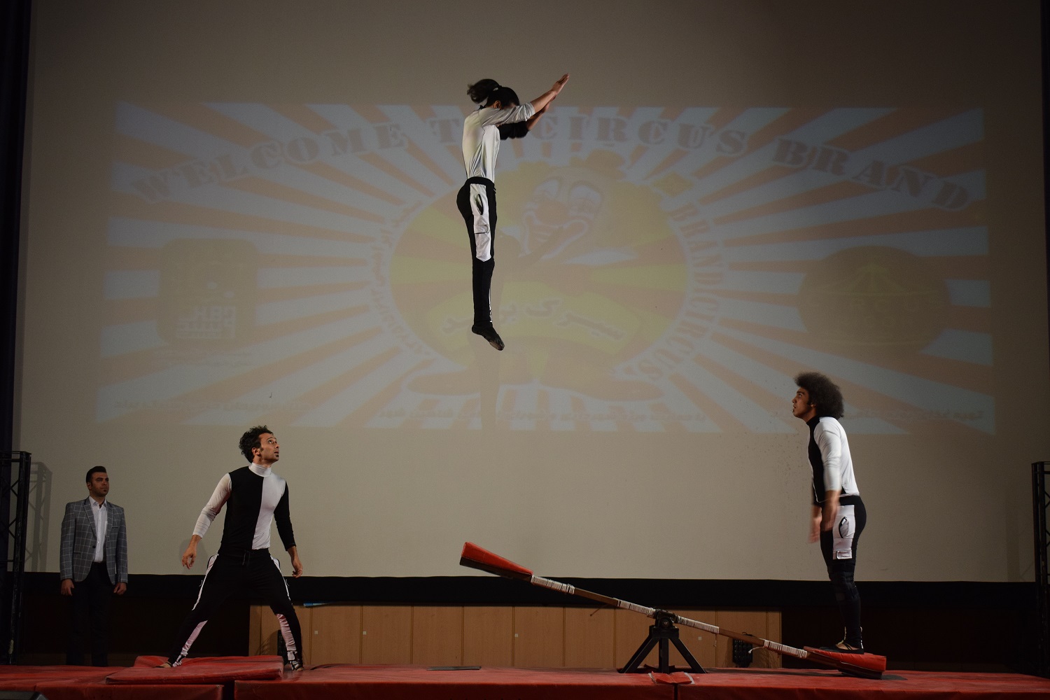 سیرک برند در شاهین شهر